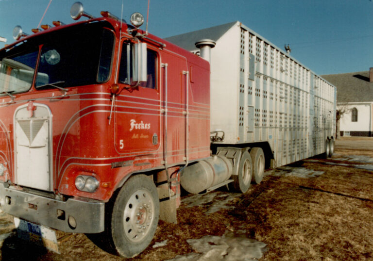 First semi truck with Cabmate Installed